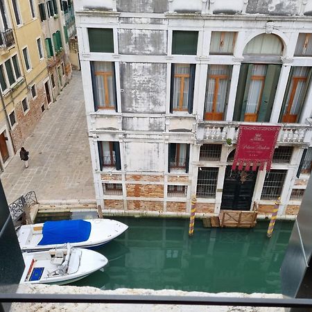 Ca' Cappello Venice Apartment 2 With Canal View Bagian luar foto